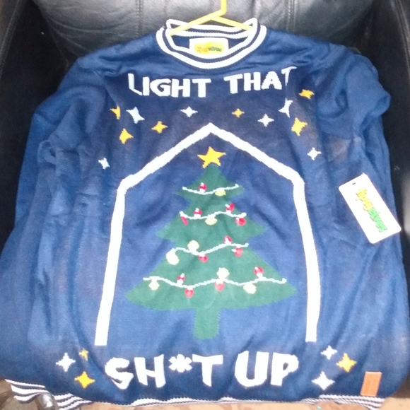 NWT "Tipsy Elves" Men's Light Up Ugly Christmas Sweater - Picture 4 of 4